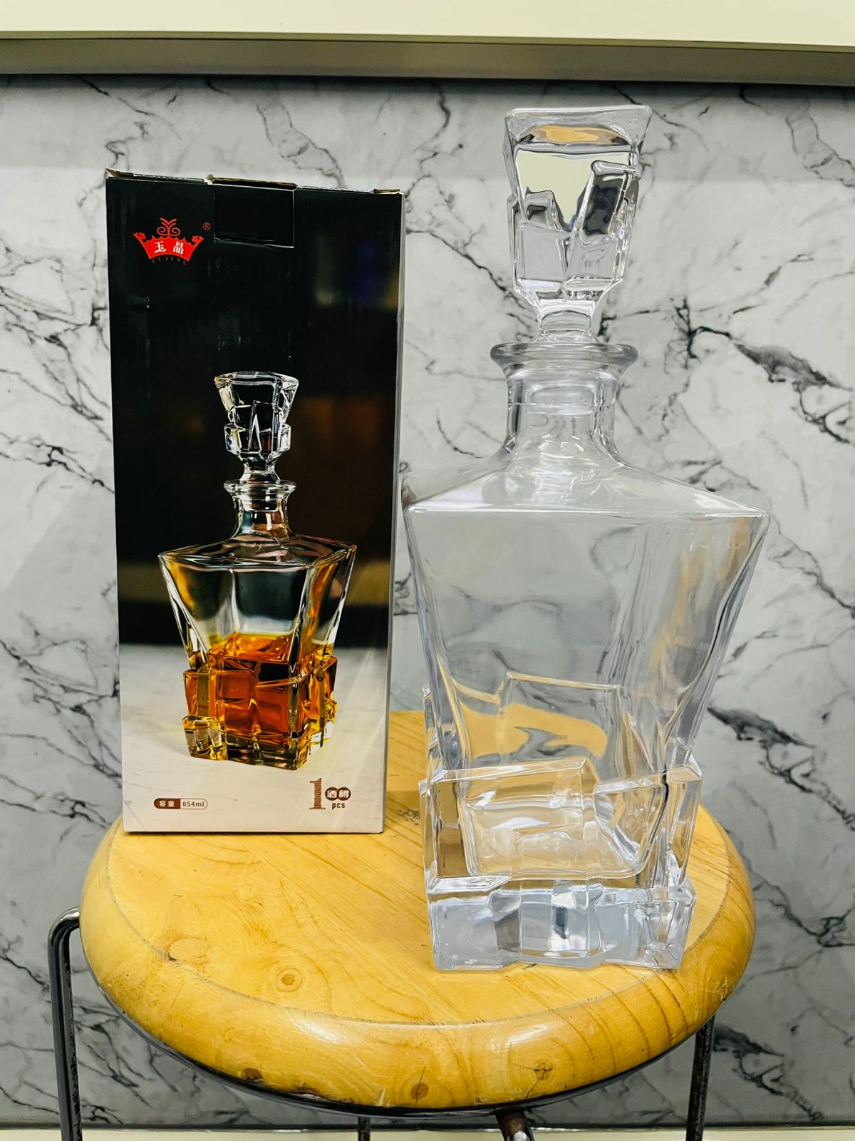 Decanter Yu 890ml 1 Pcs